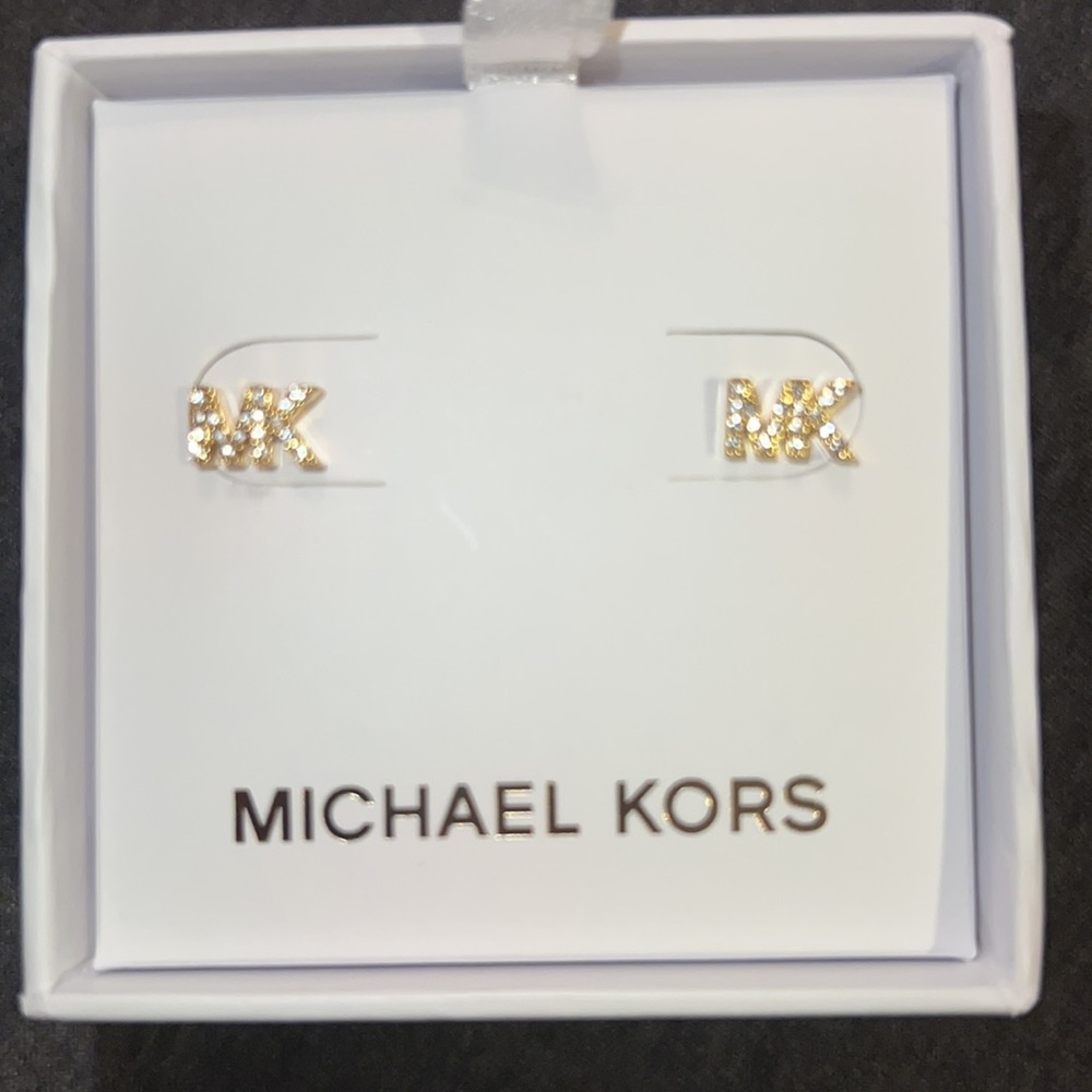 Michael Kors MK earrings! MK logo stud gold earrings!